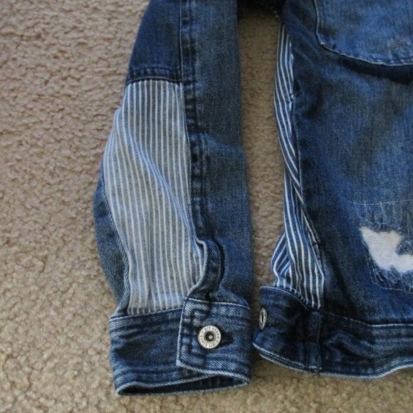 Art Class Button Up Jean Jacket Womens Medium (8-10) Blue Distressed Collared - Picture 5 of 7